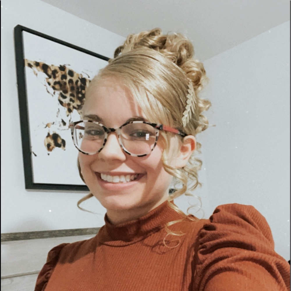 Meet your Posher, Leeahna